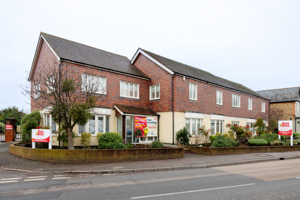 Busy Bees at West End, 52 Guildford Road