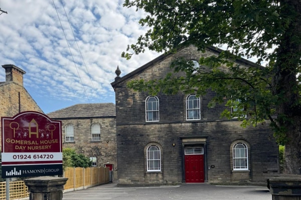 Gomersal House Day Nursery, Oxford Road