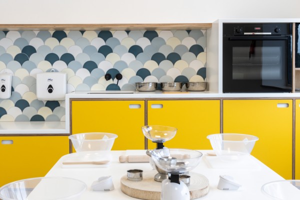 Fennies High Wycombe, London Road, 57 London Road