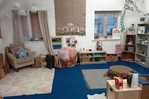 Woodbridge Day Nursery, 2 Newnham Avenue