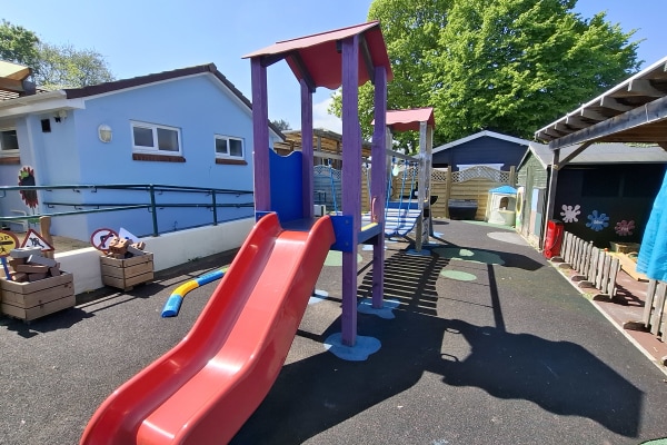 Puffins at Westcliff EX7 9RA