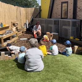 Munchkins Nursery & Pre-School Dunton Park