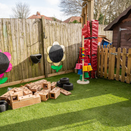 Fixbees Day Care, Huddersfield, West Yorkshire