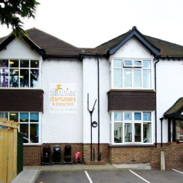 Fennies Croydon, Addiscombe Road