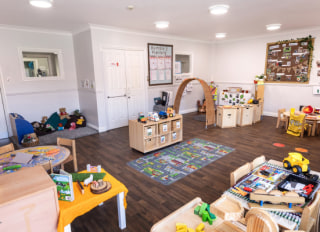 Busy Bees Stevenage, Great Ashby, Stevenage, Hertfordshire