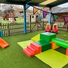 Little Oaks Day Nursery