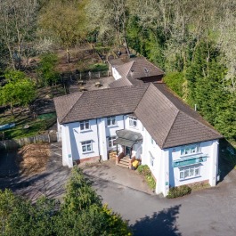Nurseries belonging to Thrive Lark Hill House 
