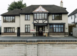 Busy Bees Croydon, Haling Park, South Croydon, London