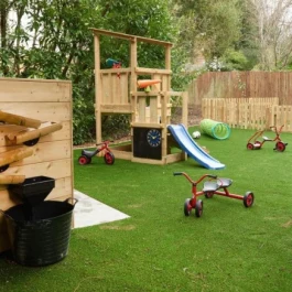 Happy Days Nursery & Preschool - Tunbridge Wells