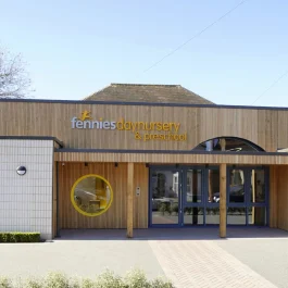 Fennies Raynes Park, Amity Grove