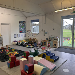 Apple Daycare Wild Hill, Hatfield, Hertfordshire